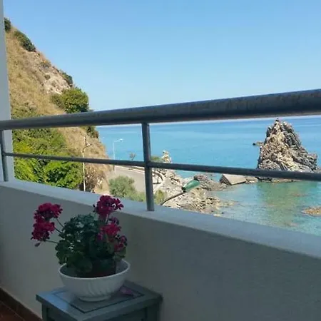 Panoramic Sicilian Flat